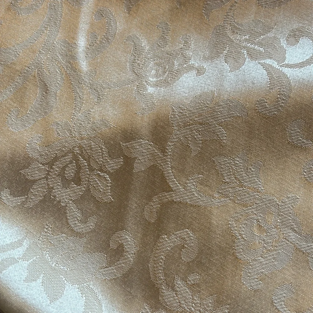 Better Homes & Garden Tablecloth 58X96